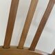 Paire de chaises vintage en bois – lignes sobres et belle patine