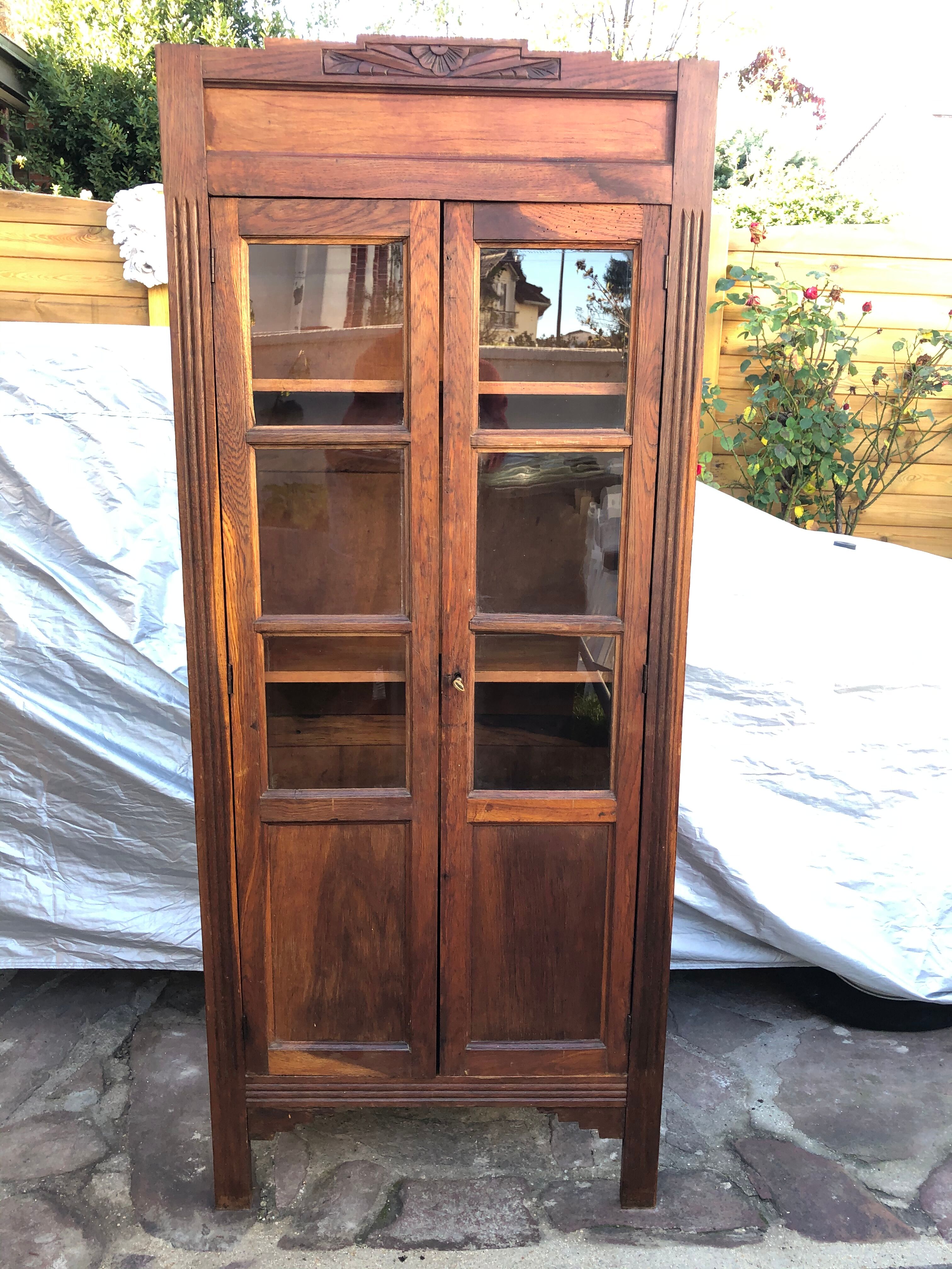 Armoire parisienne