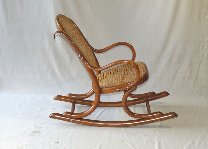 Rocking chair, fauteuil à bascule Thonet N°1 enfant, 1910