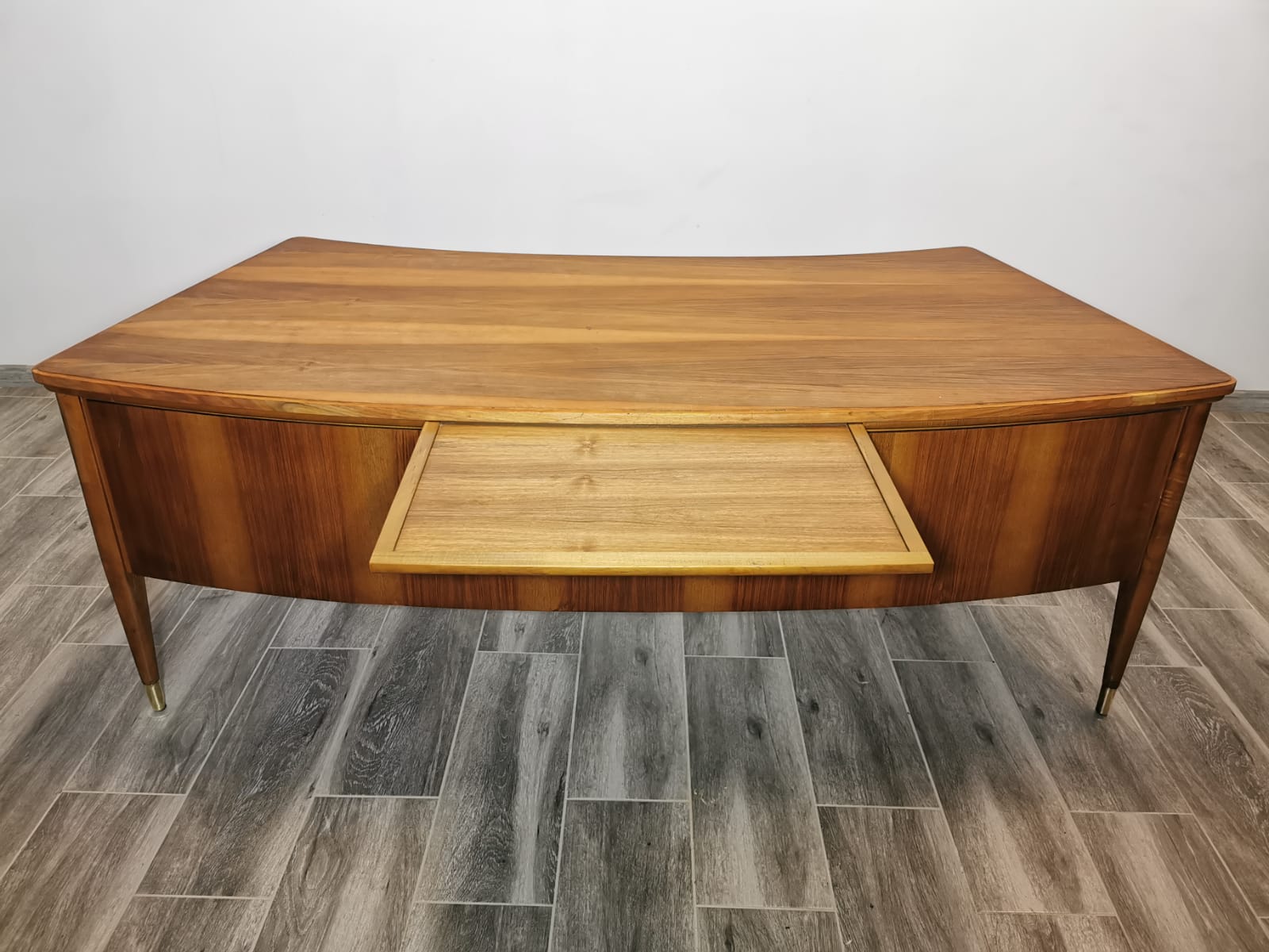 Bureau du milieu du siècle