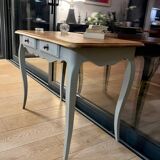 Small desk