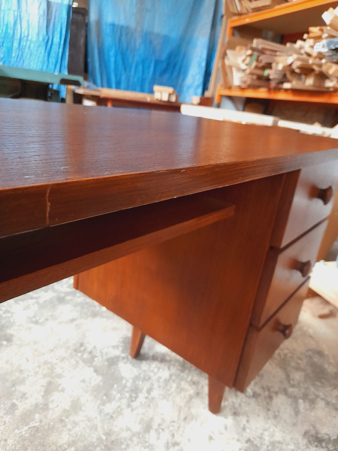 Vintage desk feet compass