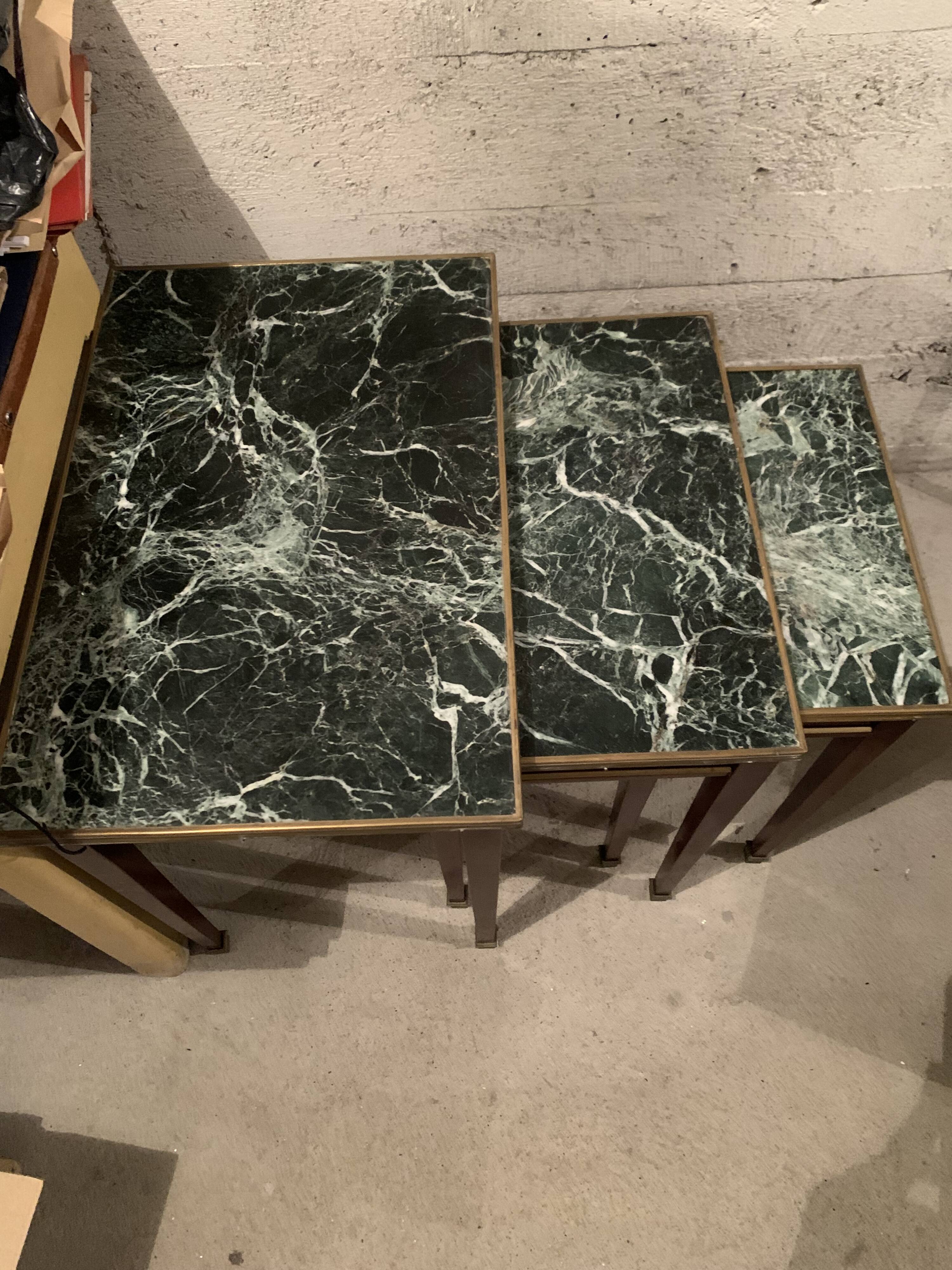 3 nesting tables in green marble and mahogany