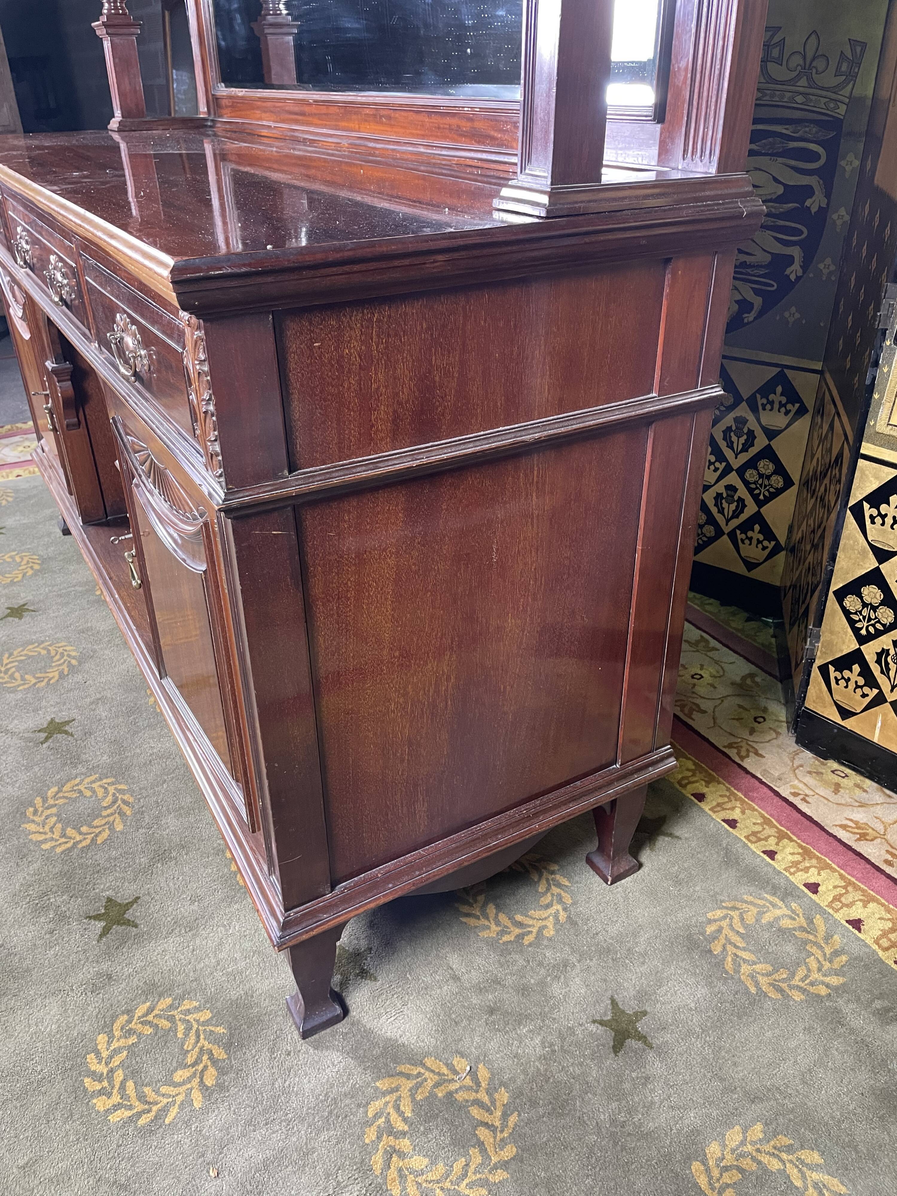 English buffet in solid mahogany hobbs&compagnie london