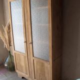 Parisian glass cabinet / Display cabinet