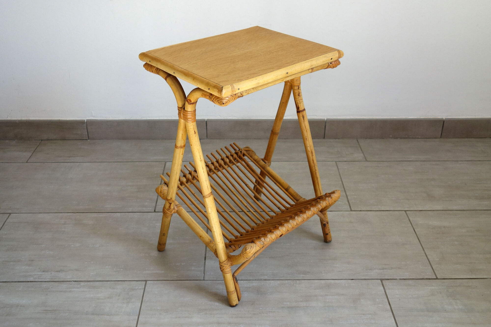 Porte vinyles/revues rotin bambou vintage