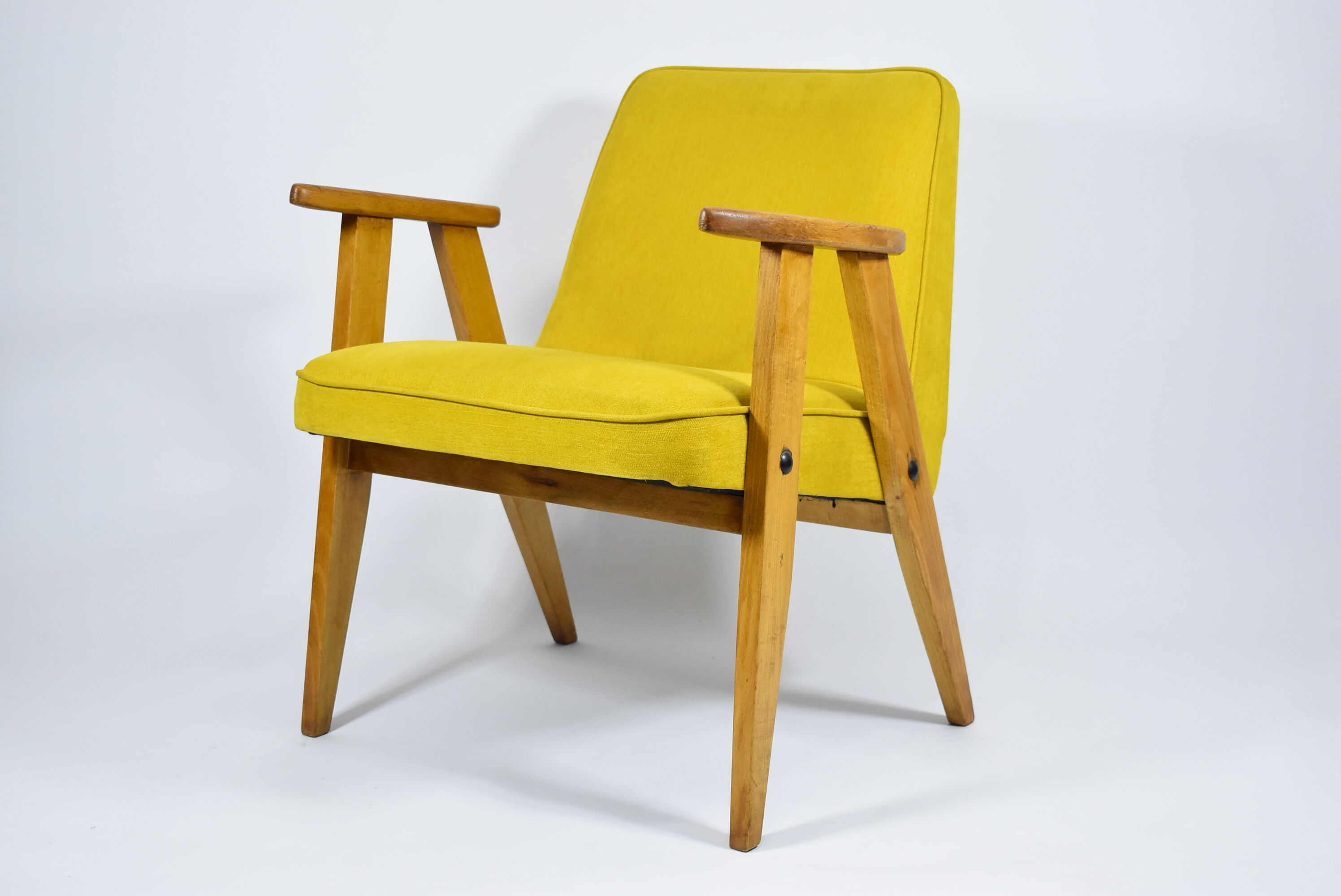 Armchair 366 model, 1960s, renovation, J. Chierowski