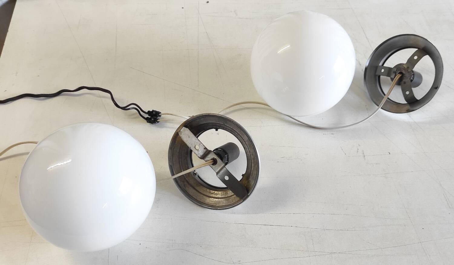 Ceiling light or table lamp with opaline globe, diameter 15 cm - mid 20th century.