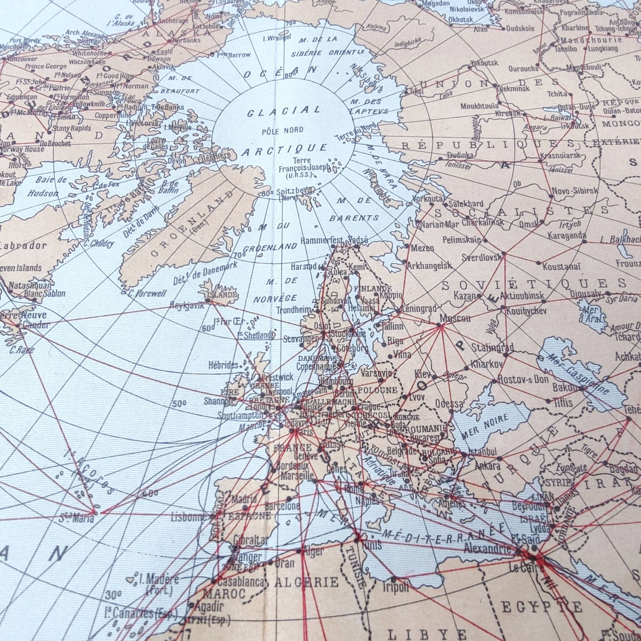 World map, planisphere, vintage air and sea routes from 1950.