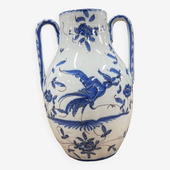 Small blue white asian vase