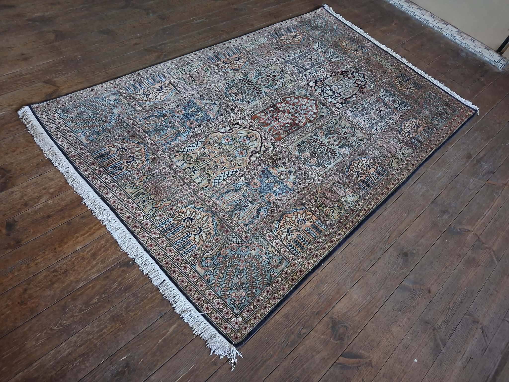 Handmade Indian Kashmiri silk rug 196x122cm