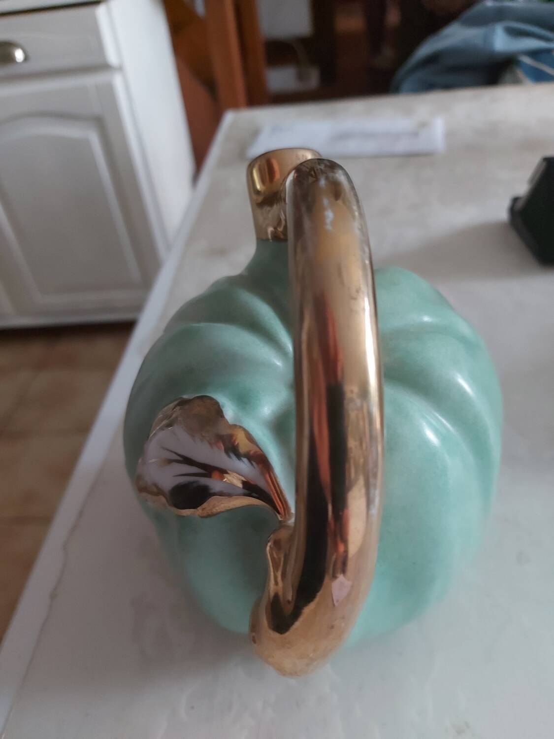 Apple-shaped liqueur pourer signed