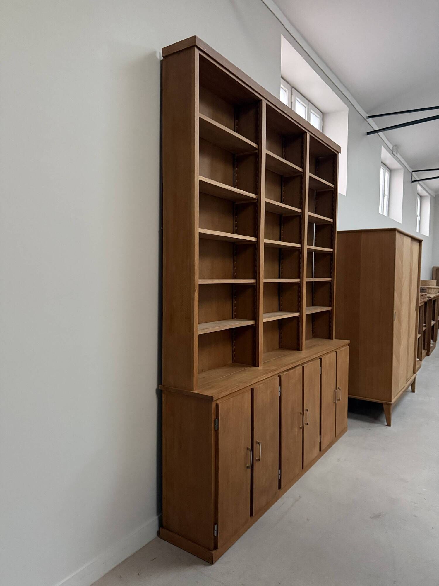 Mid-century oak library (renovated)