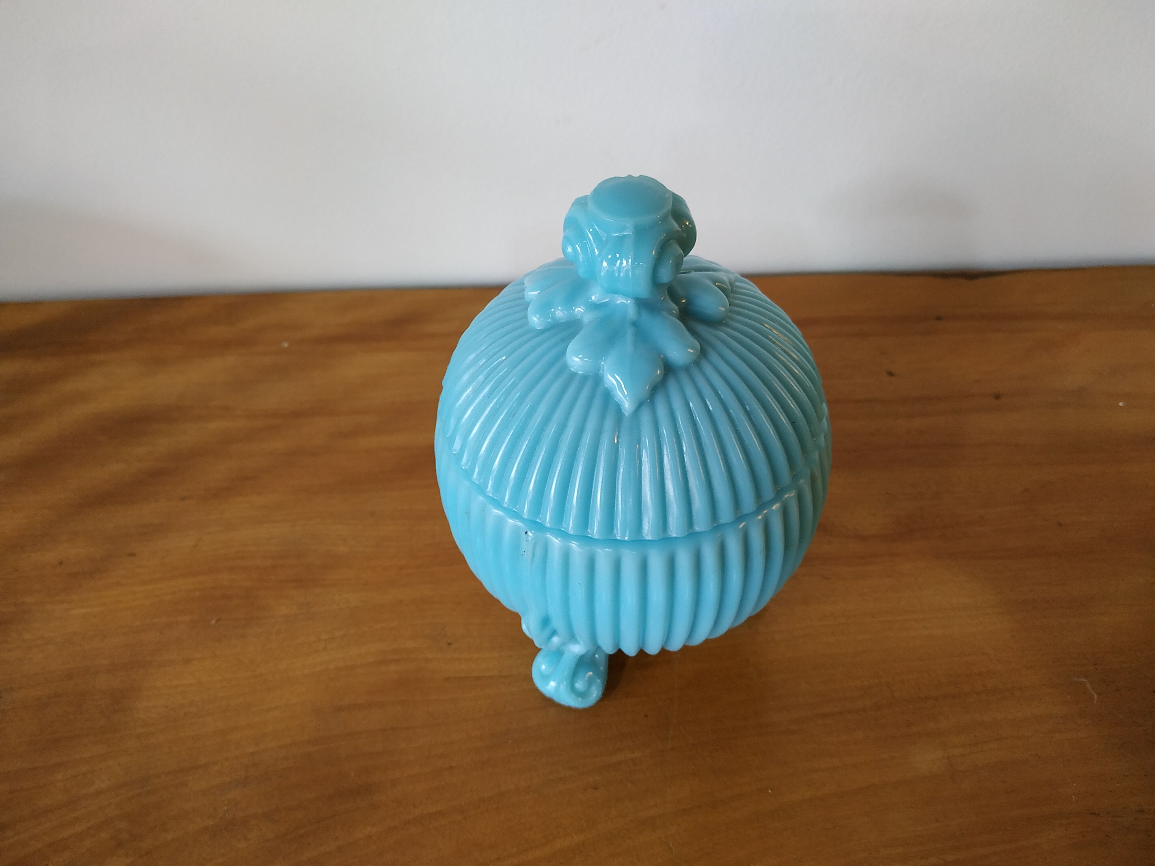 Fair opaline candy factory