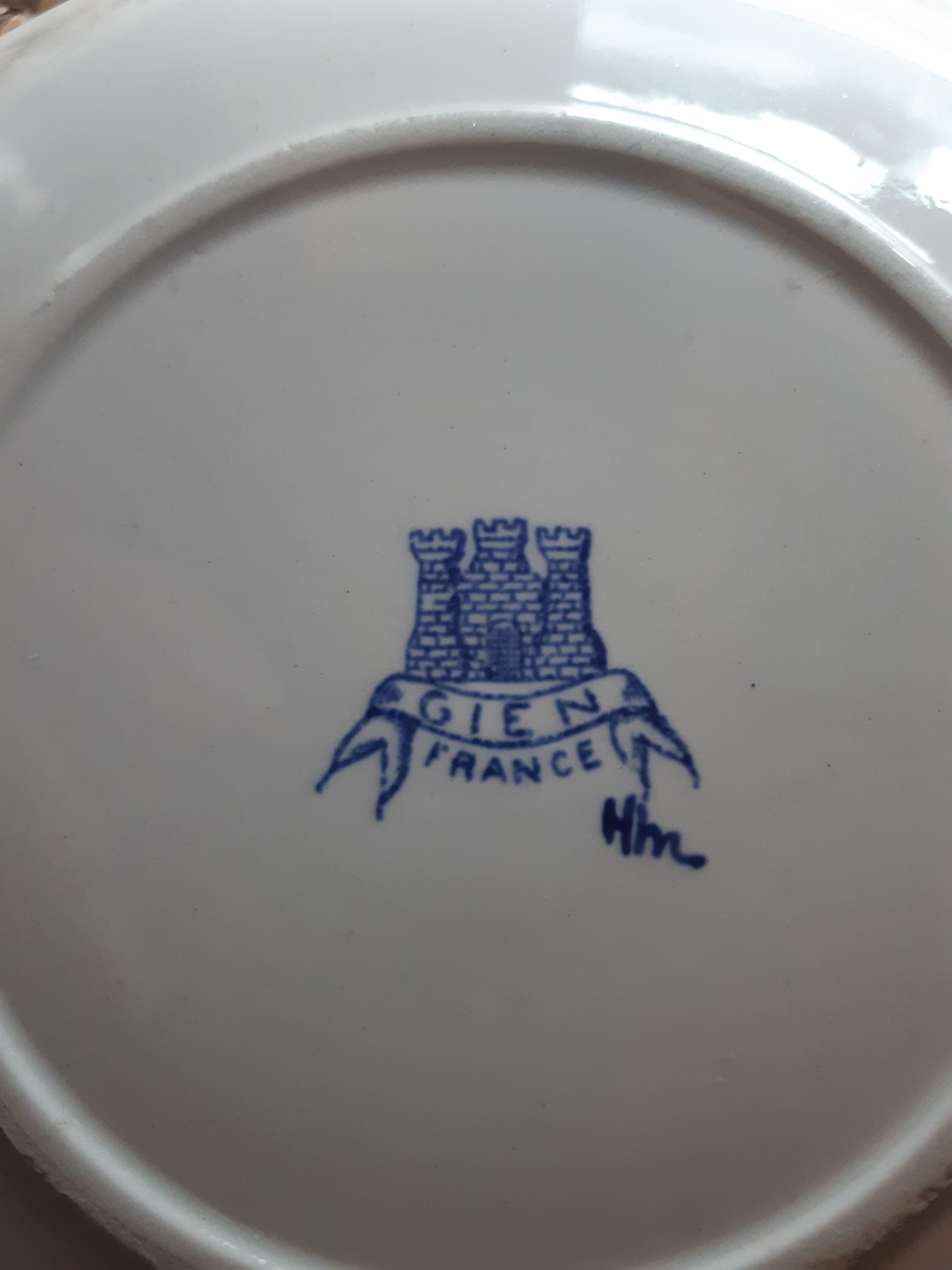 2 earthenware plates from Gien