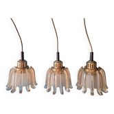 Ensemble de 3 suspensions Doria en laiton et verre ambré, années 1960