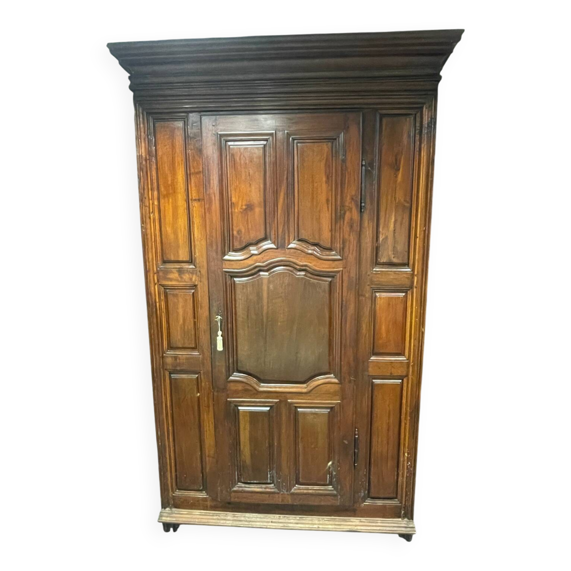 Armoire penderie d’époque en chêne massif