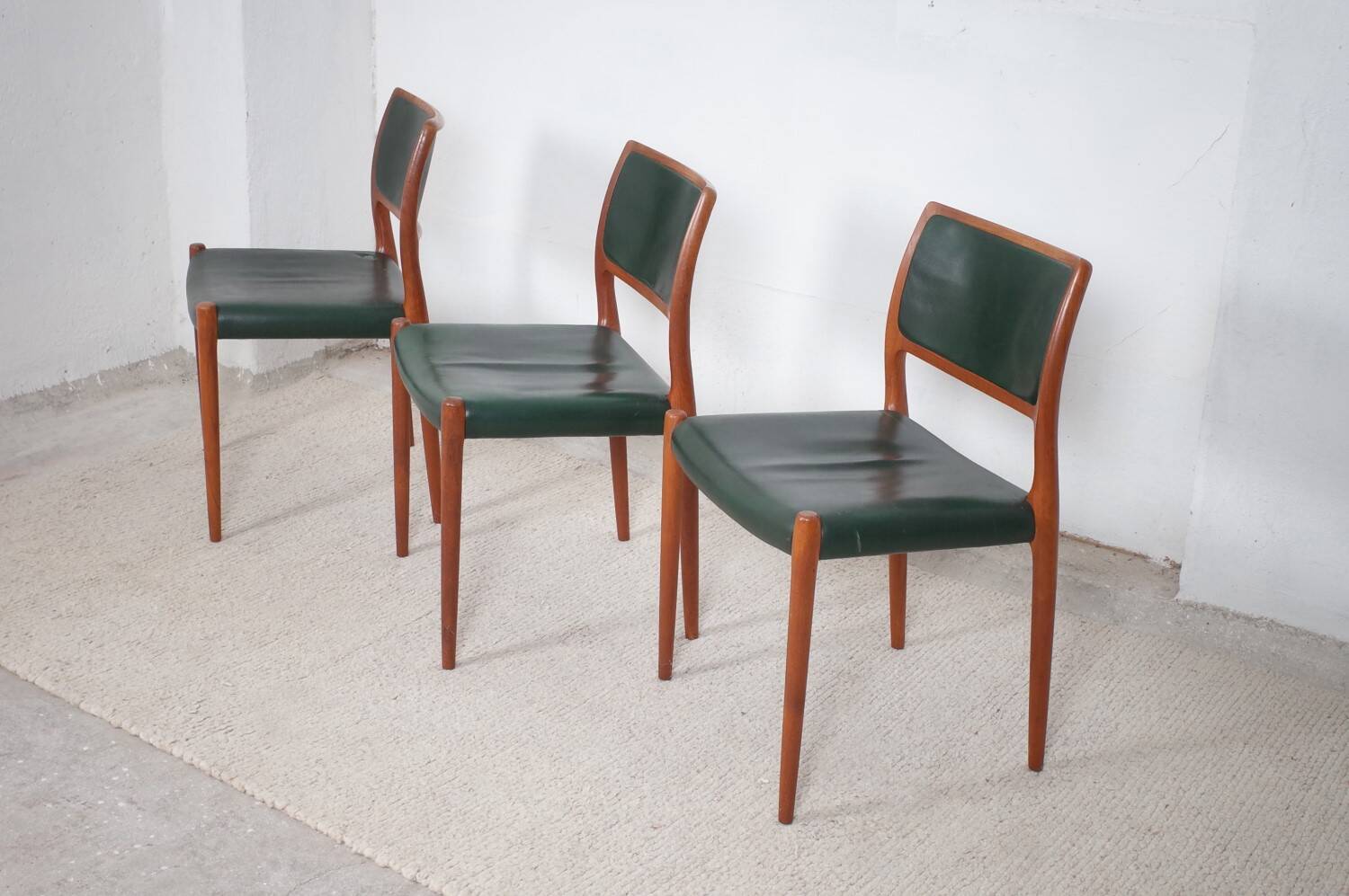 3 x chaises Niels Møller modèle 80
