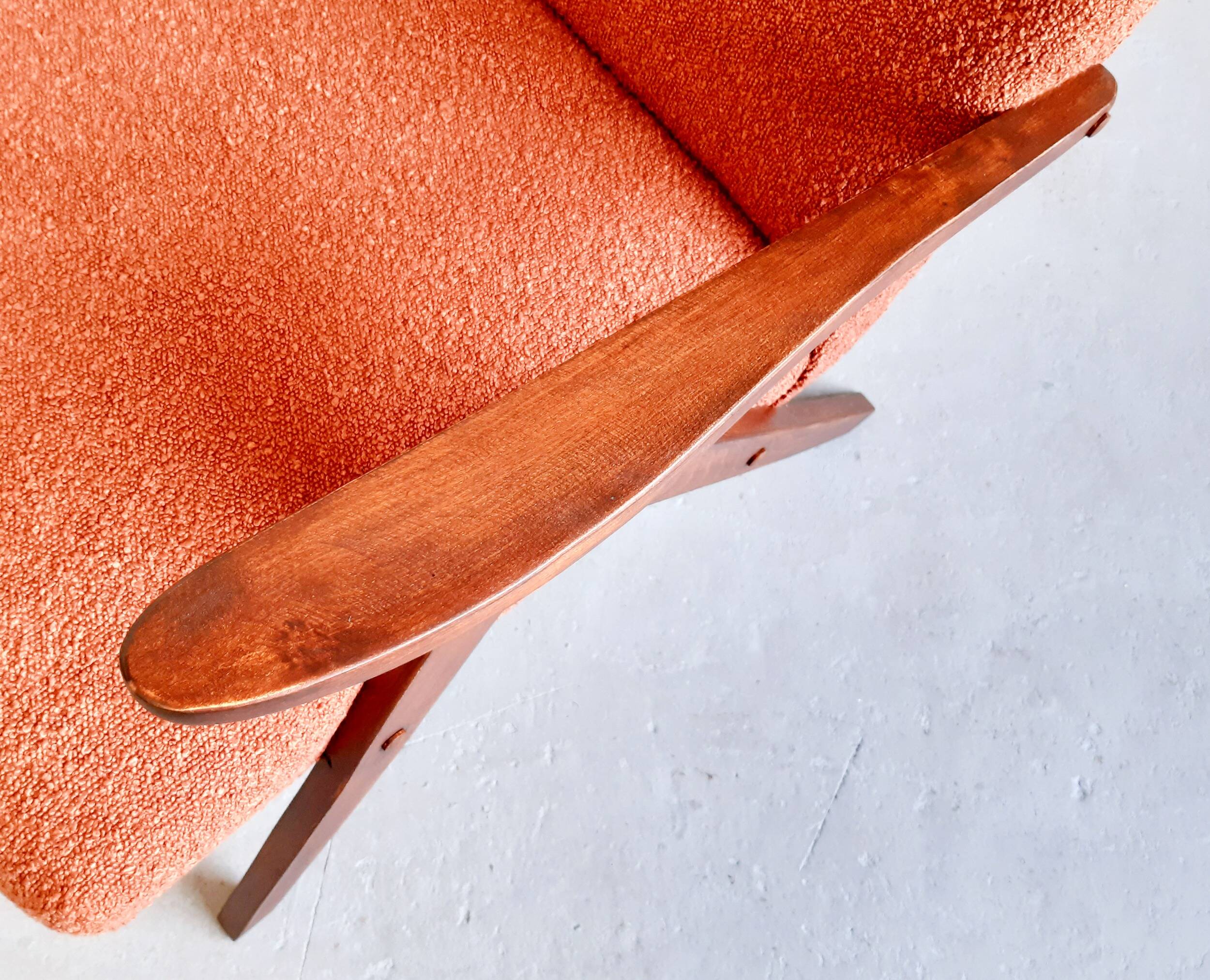 Mid Century Easy Chair Model B 310 Var in Rusty Brown Boucle