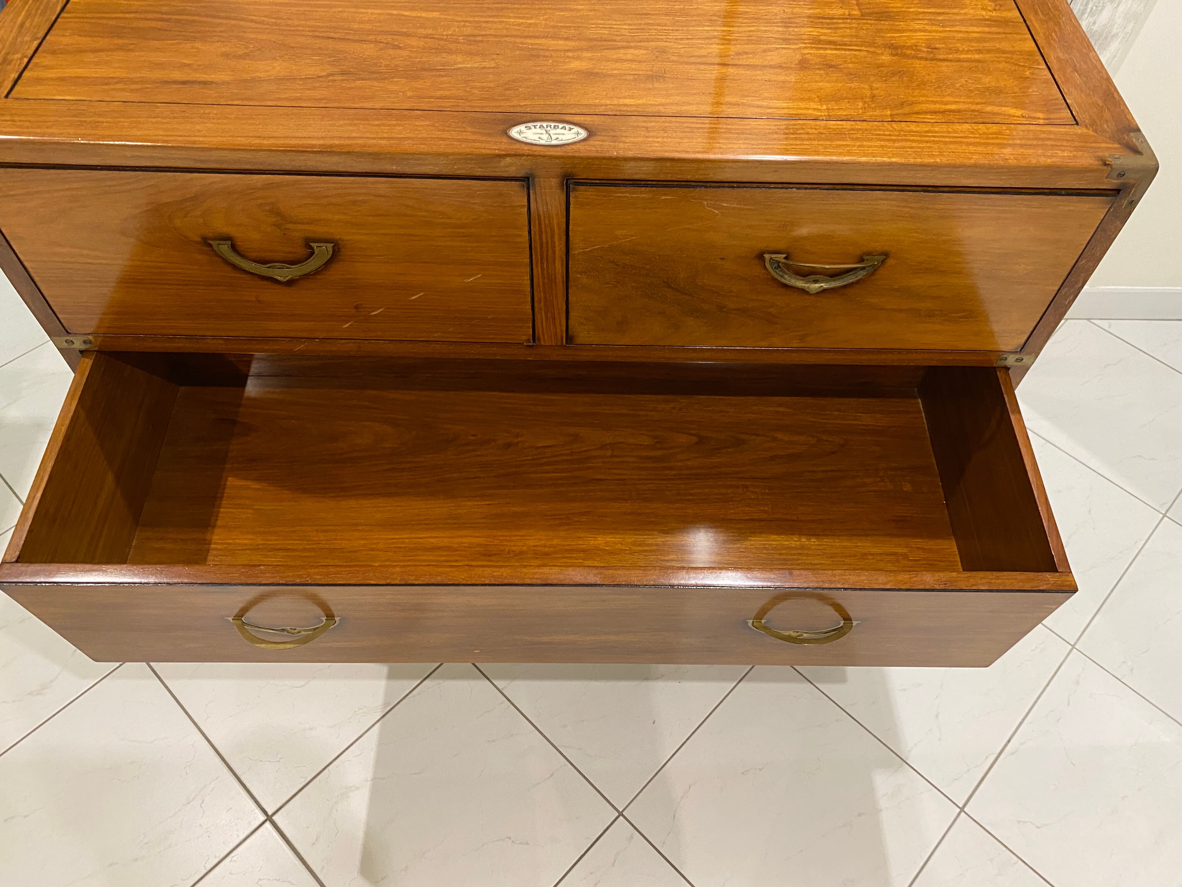 Dresser starbay Pamir