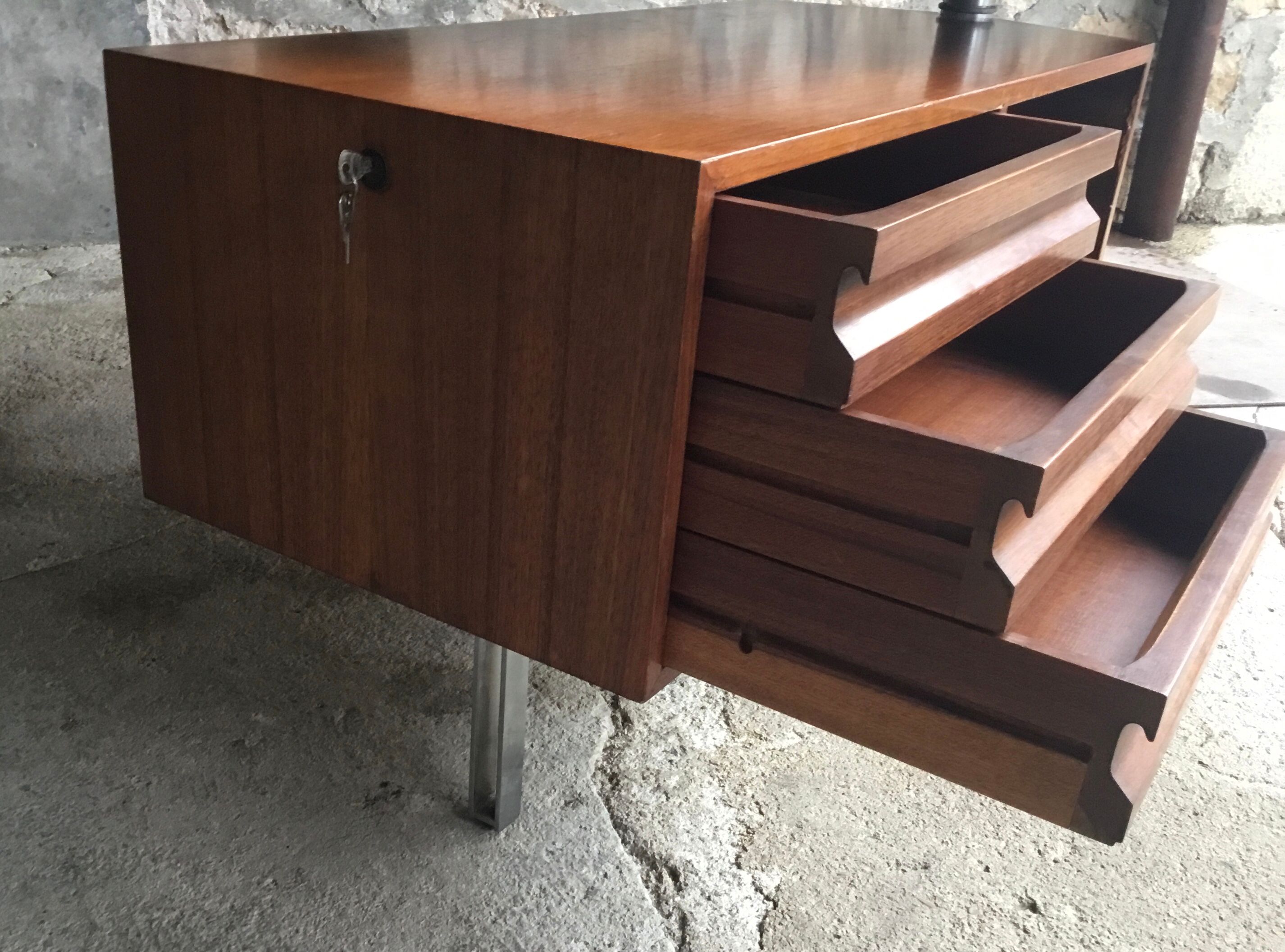 Boomerang desk by Osvaldo Borsani for Tecno, Italy 1950