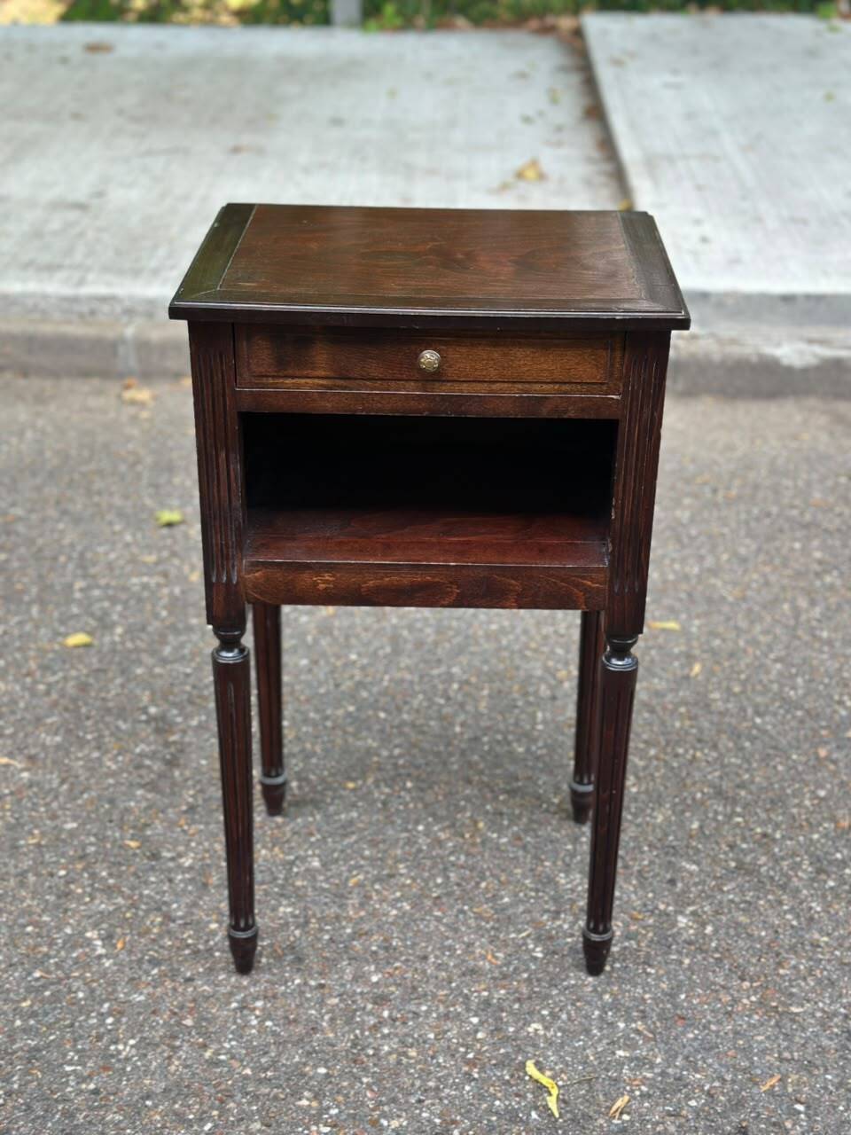 Vintage Louis XVI style bedside table – Dark wood & Fluted legs