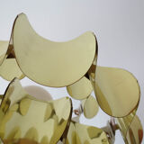 Wall sconce in brass leaf shaped