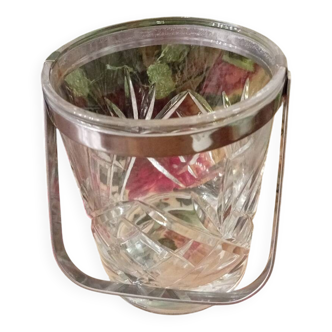 Ice bucket