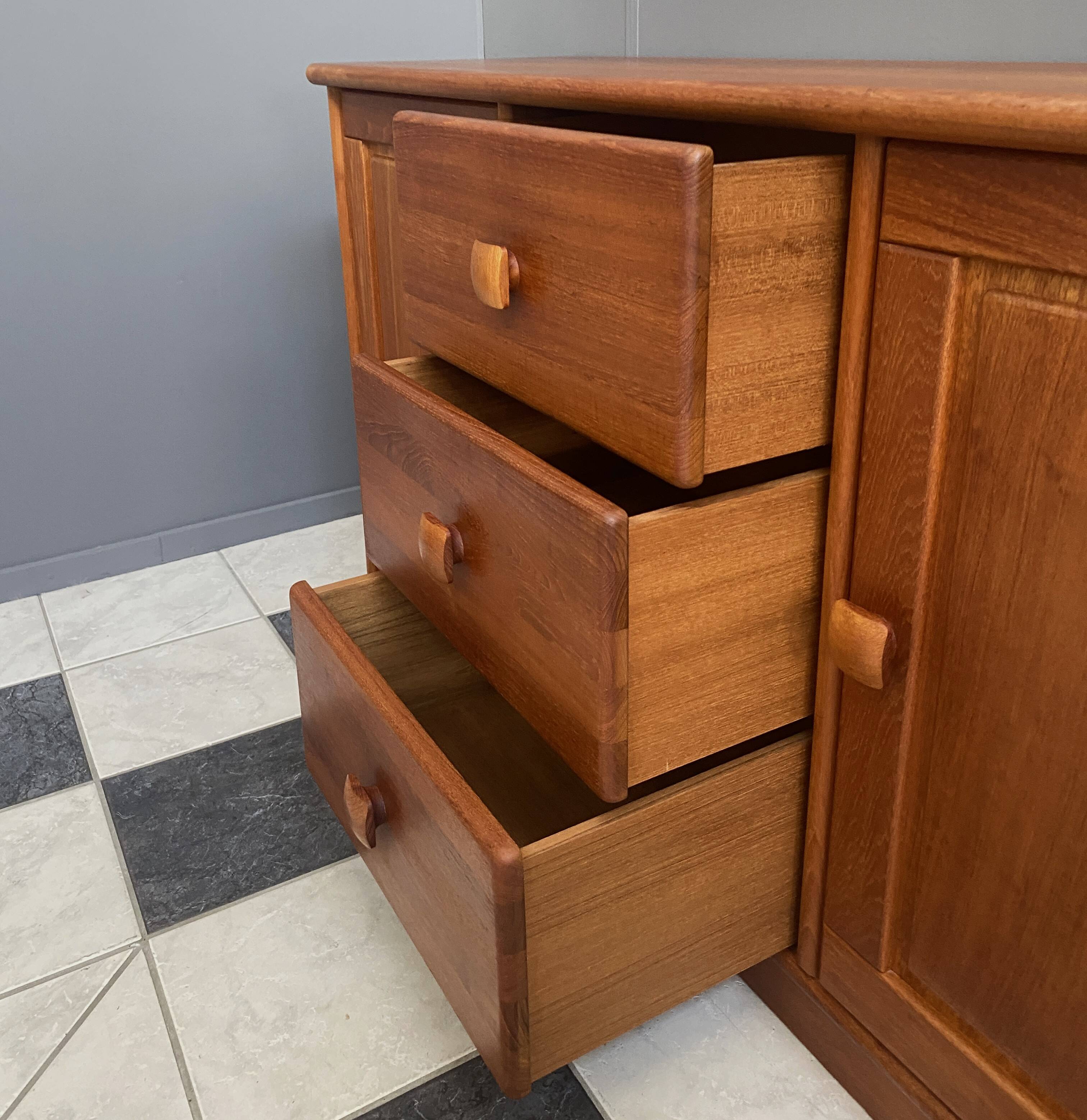 Teak sideboard by Dyrlund Denmark
