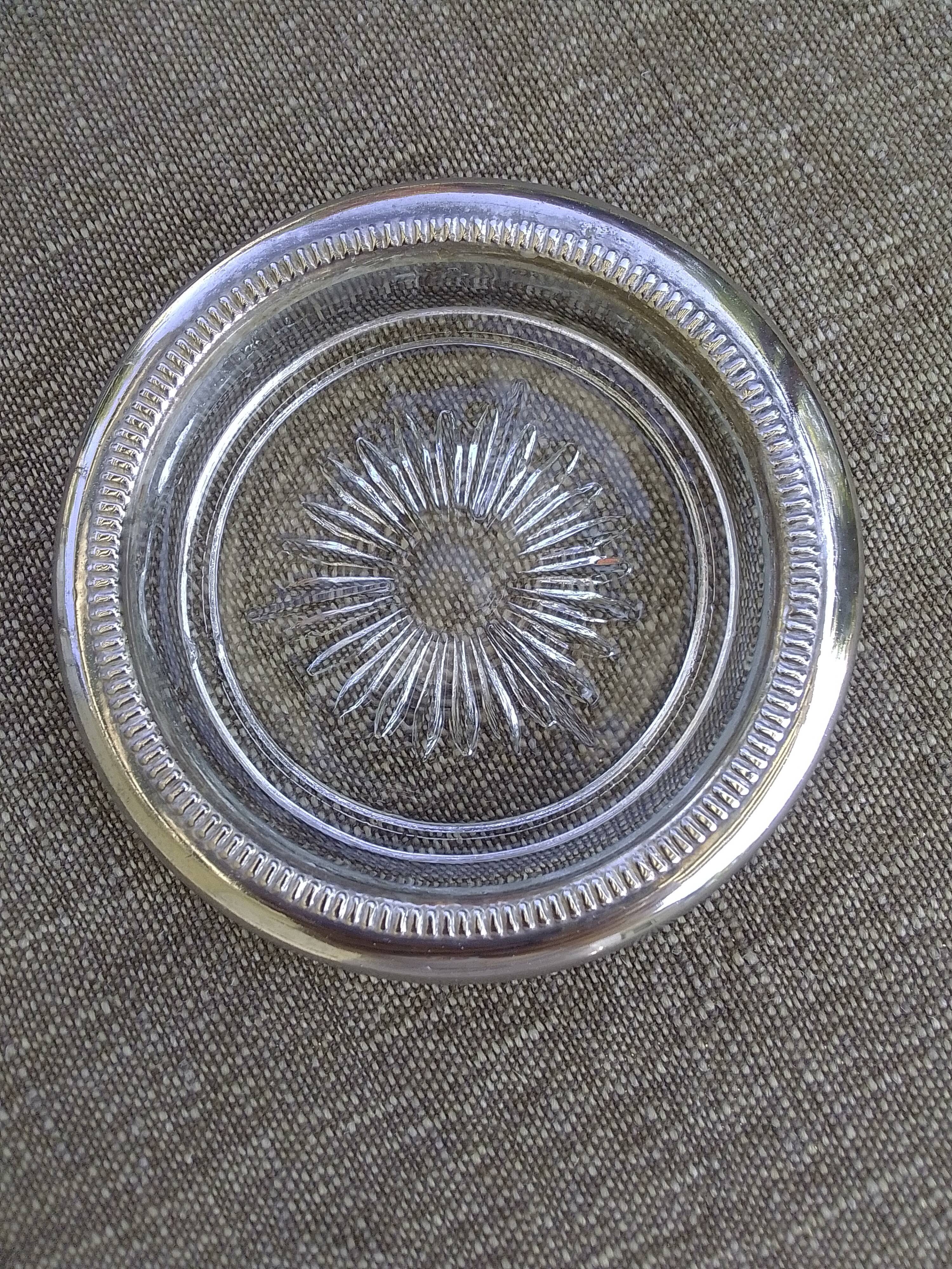 6 coasters and silver metal support