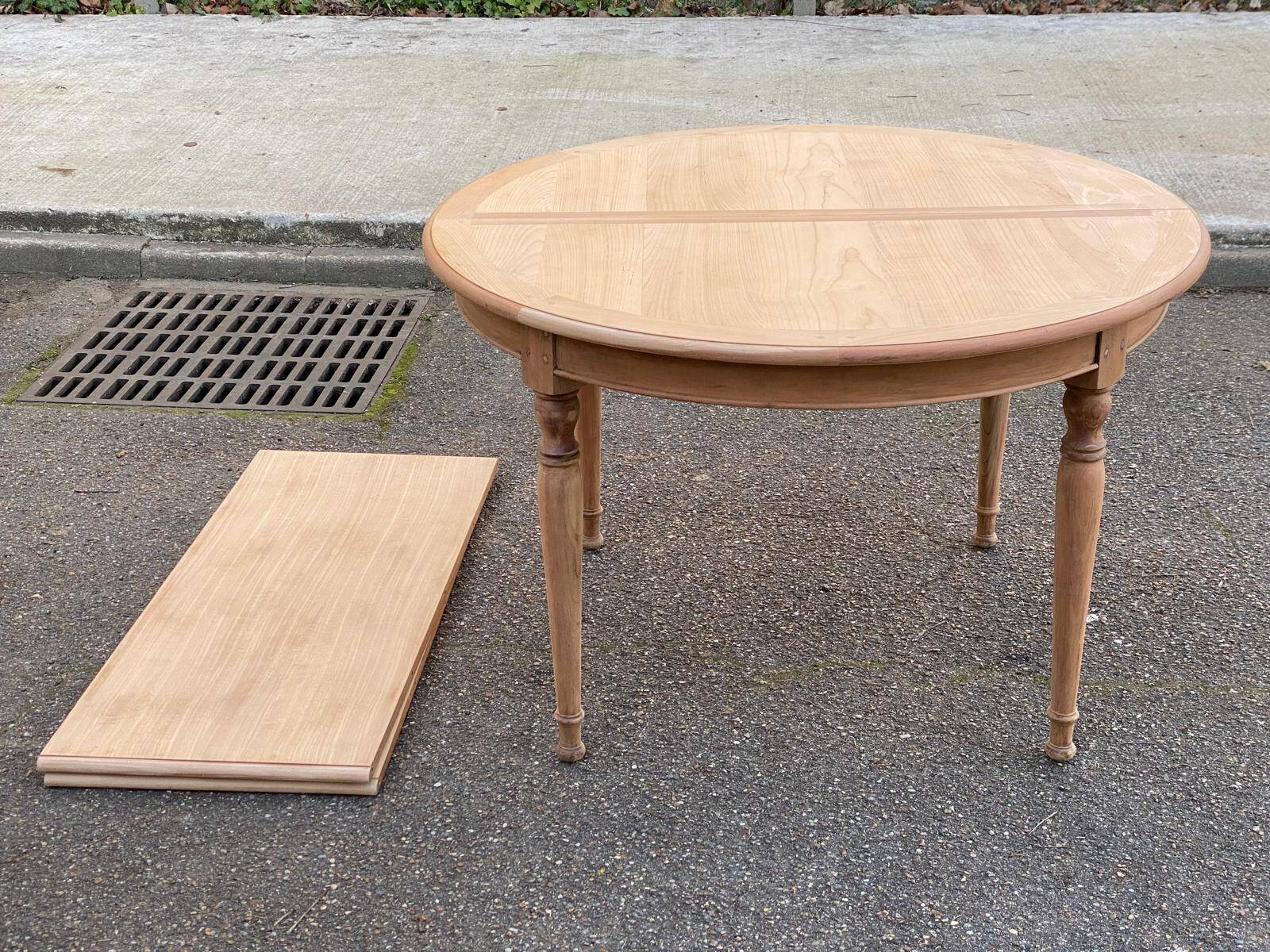 Table à manger ronde extensible rénovée Louis Philippe 120-220cm 19ème