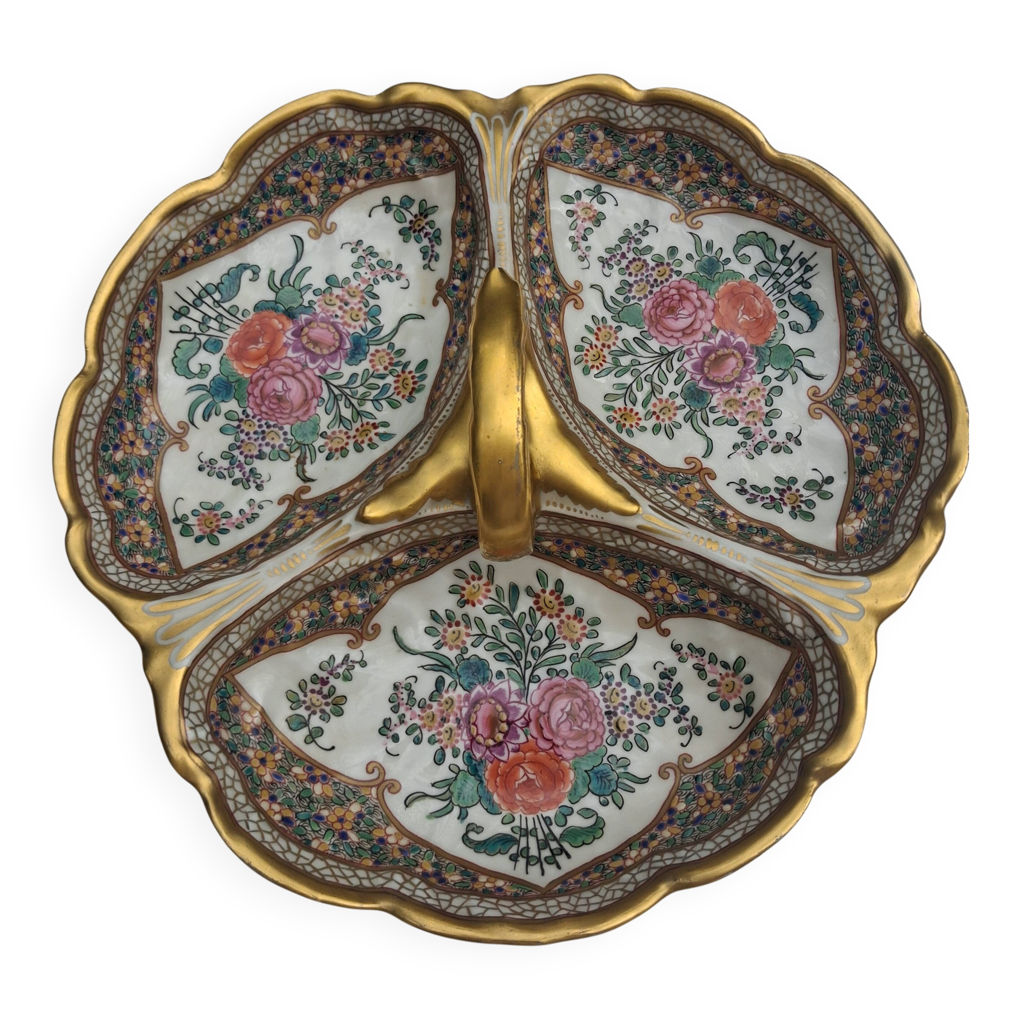 Hand-painted ceramic plate Art Deco 20th century small chip on the handle