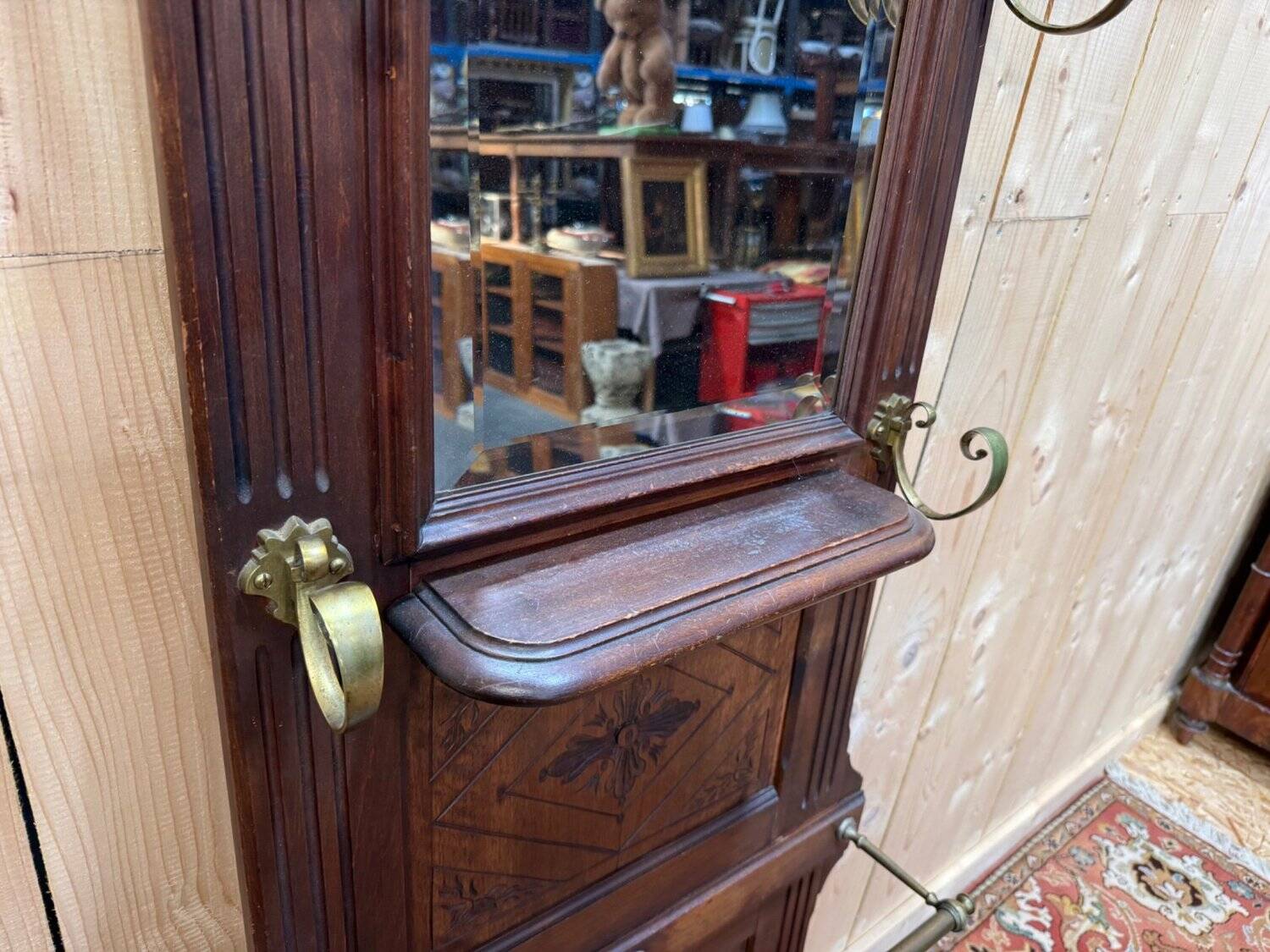 Coat rack - Napoleon III wardrobe in walnut and brass