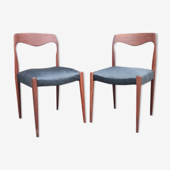 Pair of Scandinavian chairs