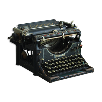 Underwood typewriter