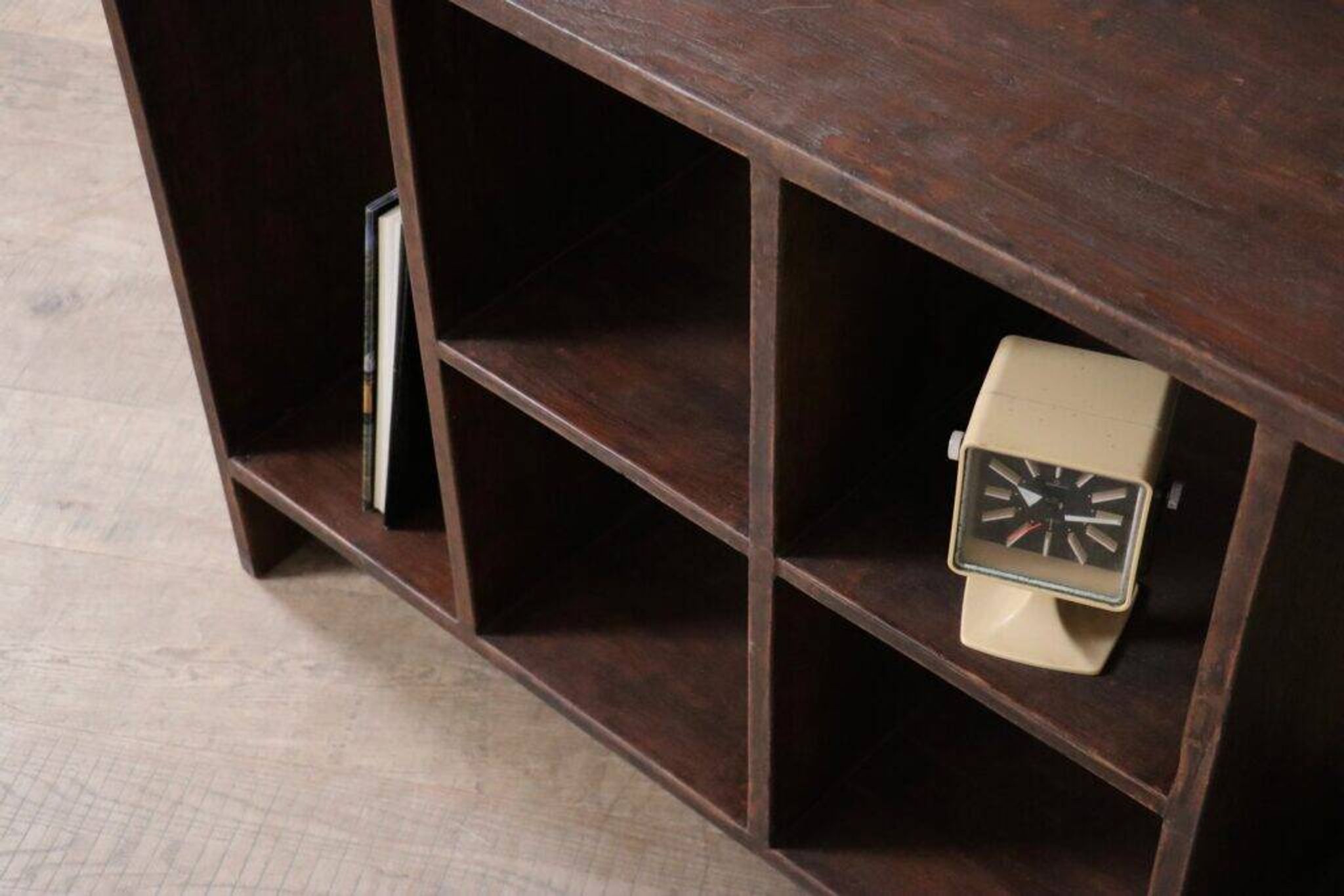 Pierre Jeanneret PJ-R-27-A 6-hole file rack, Chandigarh, 1958