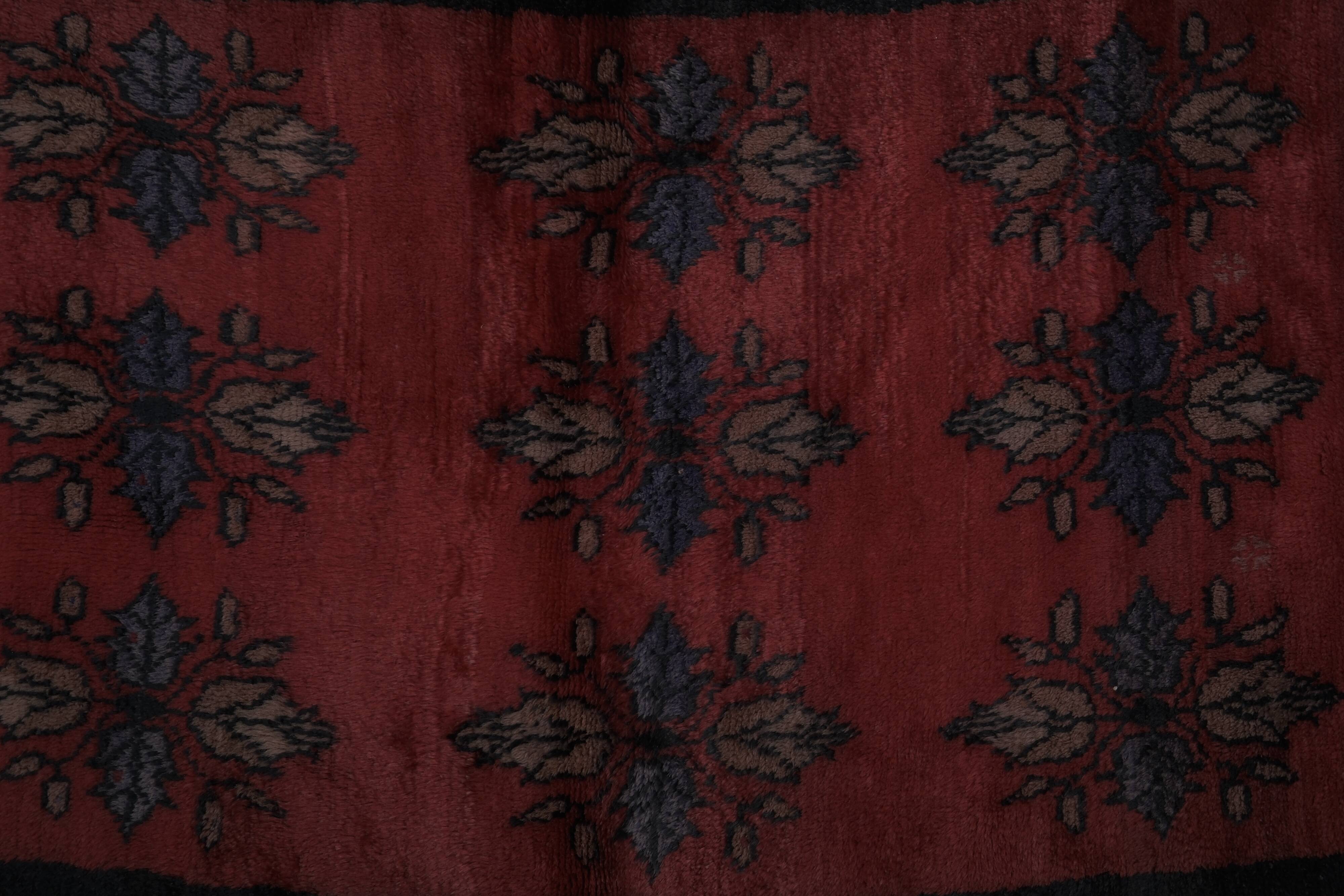 Vintage Turkish Oushak Rug Handwoven 108x163 cm