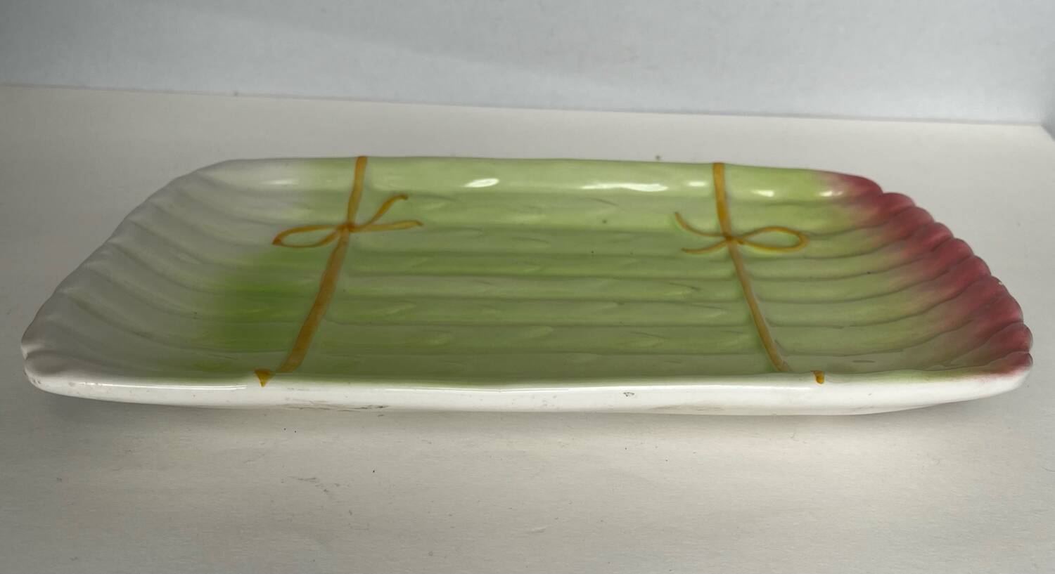 Asparagus barbotine dish