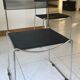 Chaises chrome et scoubidou
