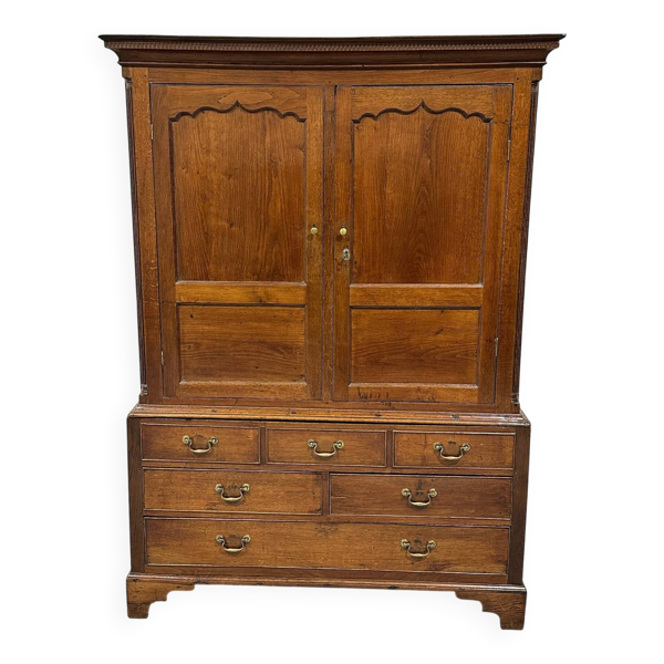 Buffet gallois en chêne du XVIIIe siècle