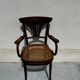 Fauteuil Thonet Vienne estampillé, bois cintré et cannage – circa 1900