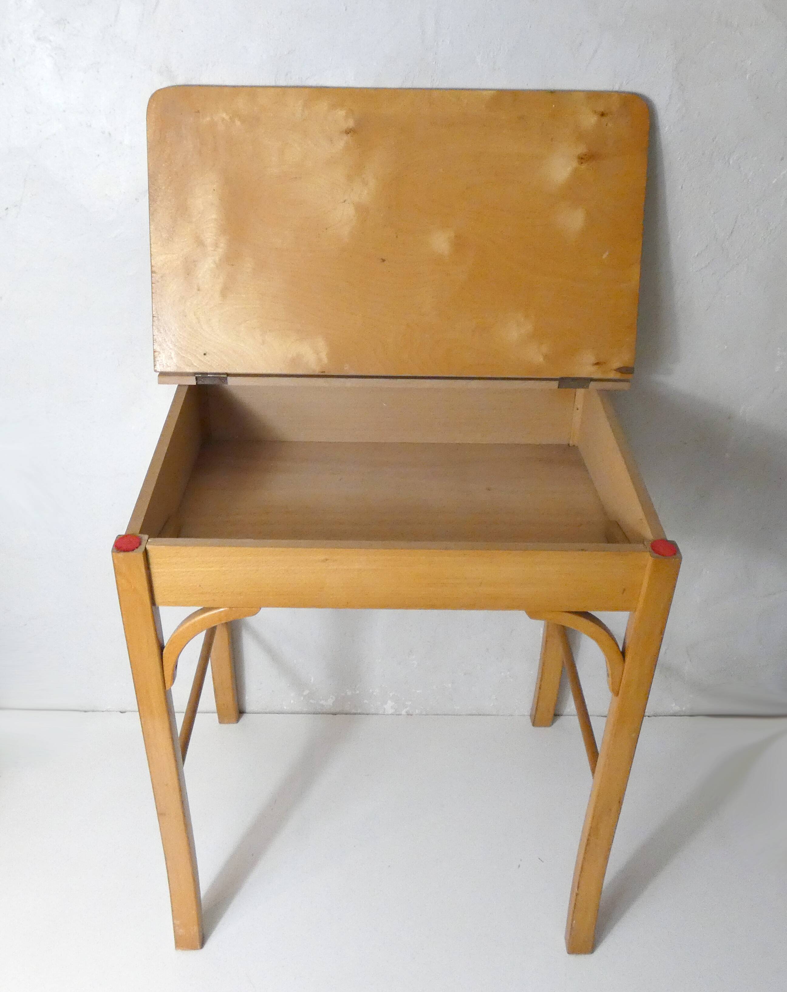Desk + Baumann chair for children