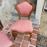 Paire de fauteuils anciens rose