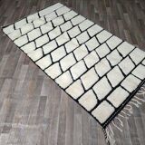 Handmade pure wool rug, traditional size 100 x 200 cm.
