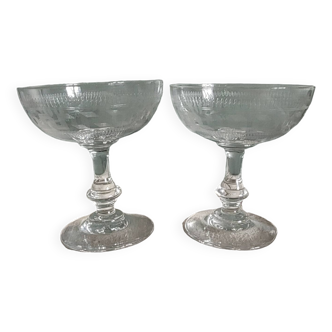 2 antique champagne glasses, engraved Empire frieze - Period 1900