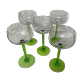 5 white wine glasses