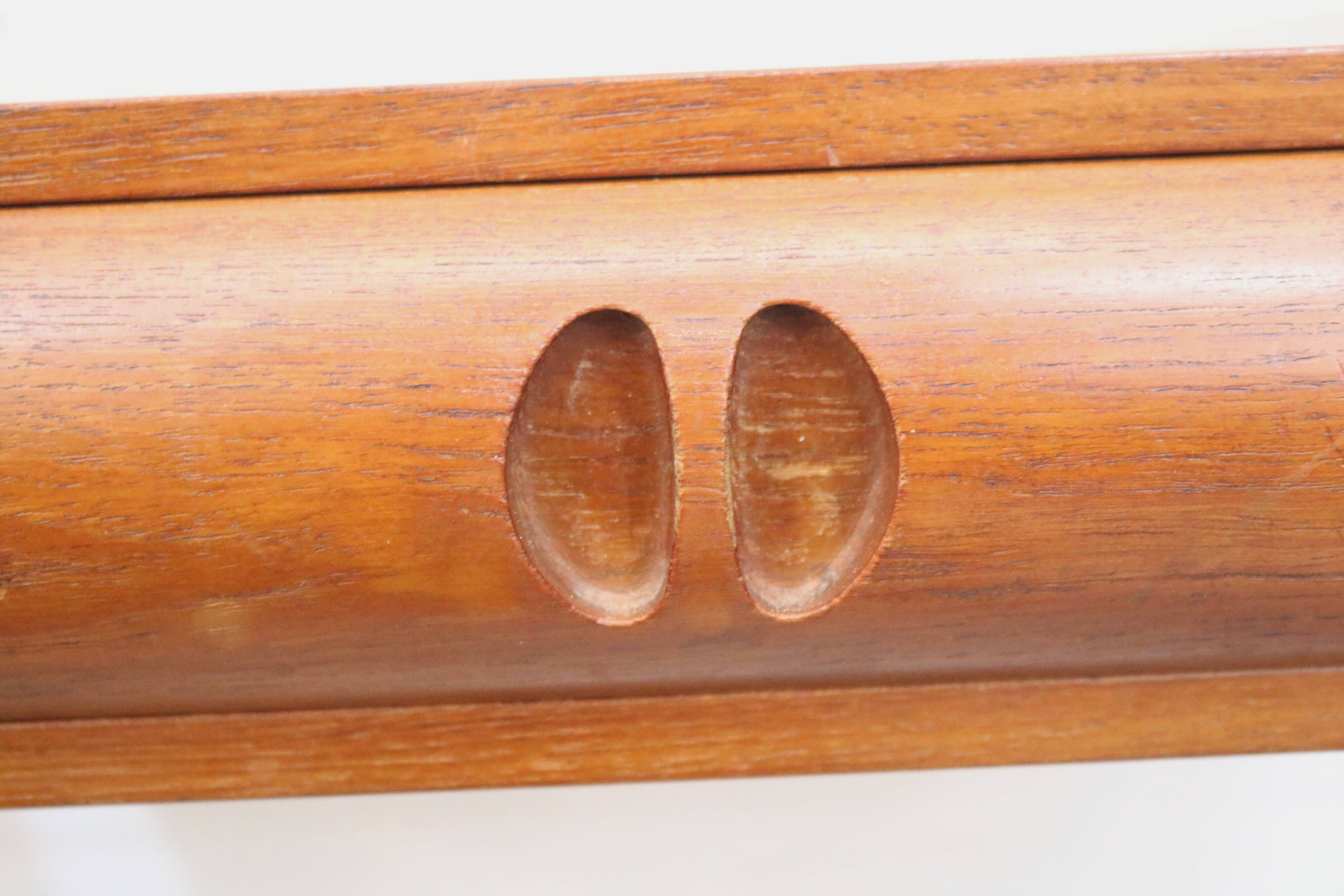 Set of vintage floating nightstands in teak with drawers *** Denmark 1970