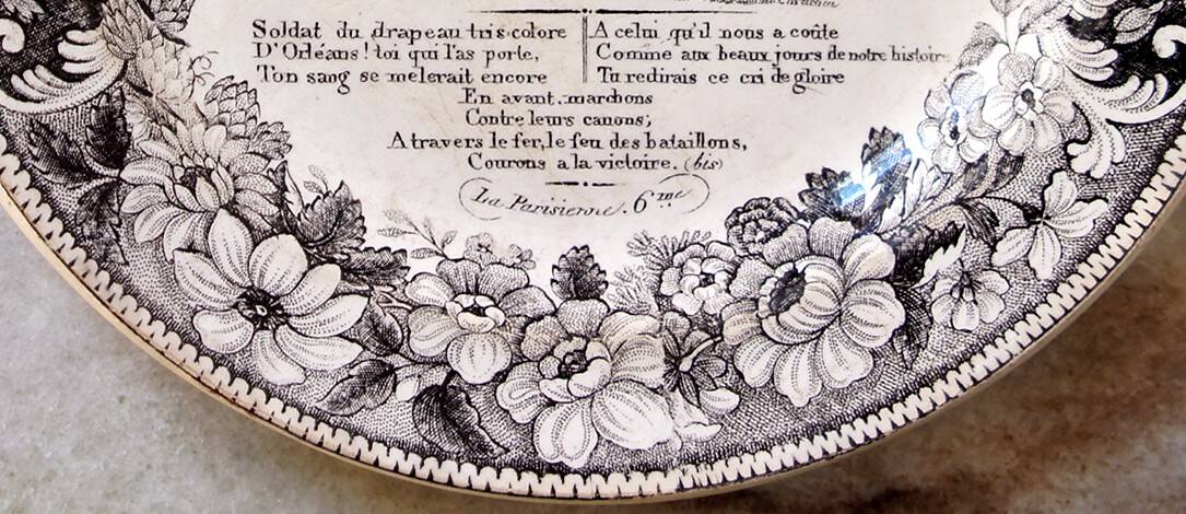 Set of 2 talking plates by Montereau Lebeuf Thibault 19th century