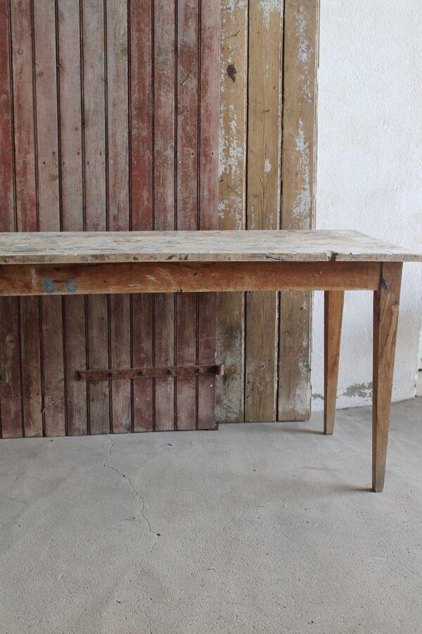 Veille table d'ecole