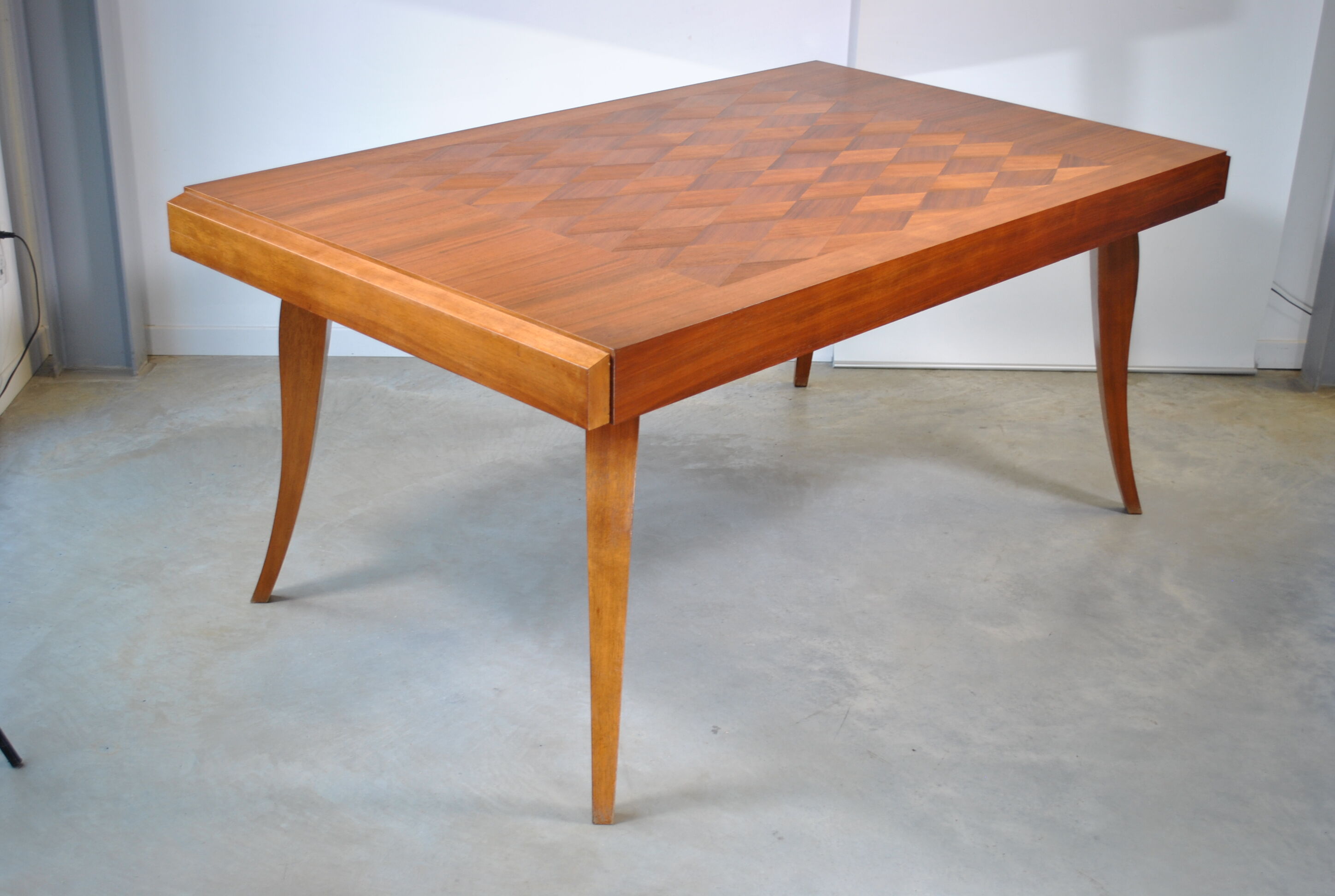 Extendable dining table circa 1950